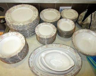 77 piece Farberware fine china set