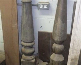 Sets of table legs