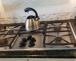 36" 5-burner gas cooktop