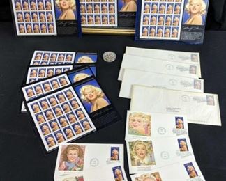 Marilyn Monroe Commemorative coin and stamps