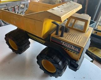 TONKA DUMP TRUCK