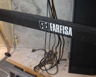 Vintage Farfisa vip 370 keyboard in untested condition, needs to be connected to an amp