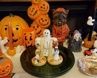 Some of the fall and halloween decor