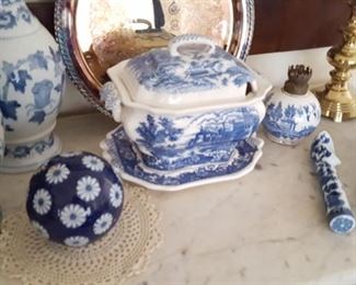 Blue Willow tureen