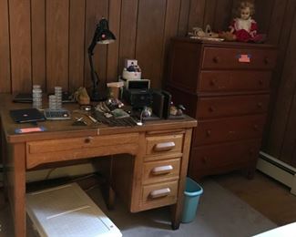 Oak desk, Chest of Drawers