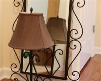 Lamp and mirror to match the metal table