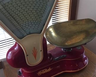 Toledo 2-pound candy scale-brass scoop-pristine condition!