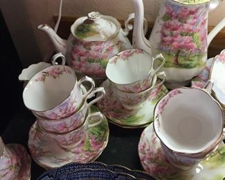 Royal Albert Cherry Blossom tea & coffee set-also lovely condition