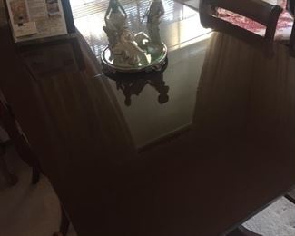 dining table -2 leaves-lovely finish