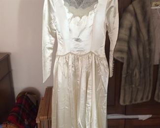and the wedding dress-here comes Halloween-this is scary