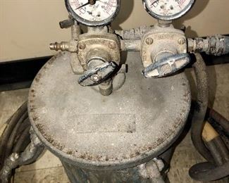 Pressure pots for Painting $25 ea