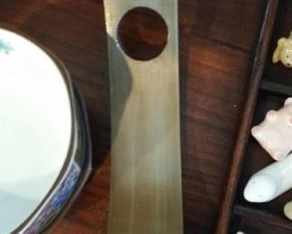 tbs fleur de lis wine bottle rest