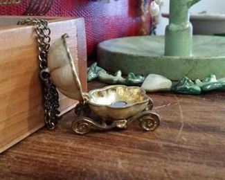 tbs pumkin coach necklace, open