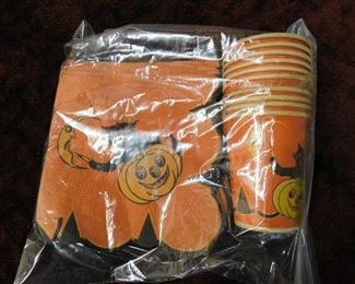 Vintage Halloween Napkins and Cups
