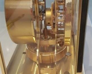 Side view of ATMOS clock.