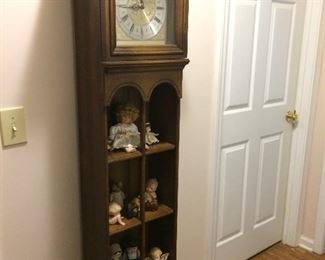 Rare clock with shelves for "what knots"