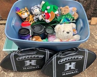 APC009 Plush Animals, Assorted Thermos & More