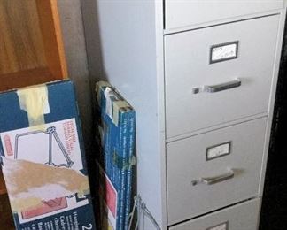 APC078 Four Drawer File Cabinet & Hanging Folder Frames
