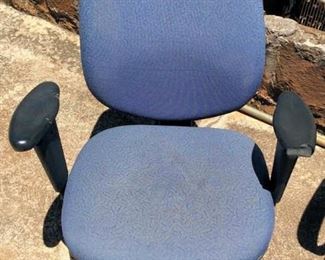 APC117 Blue Office Chair on Casters