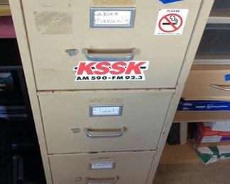 APC123 Four Drawer HON Metal File Cabinet & File Folders.