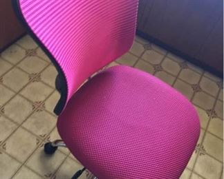 APC128 Another Pink Office Chair
