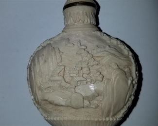 Chinese snuff bottle