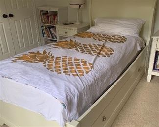 Trundle bed with two mattresses
