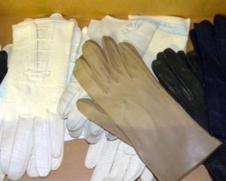 Vintage Ladies Leather Gloves