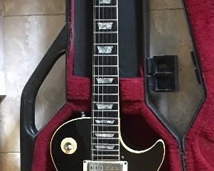 6. 1981 Gibson Standard Les Paul Model Electric