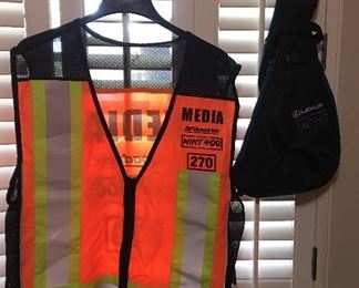 Auto logo misc items