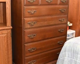 Highboy Chest of Drawers (Fantastic Condition)