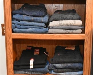 Men's Jeans & Khakis (Levis, Dockers and more!)