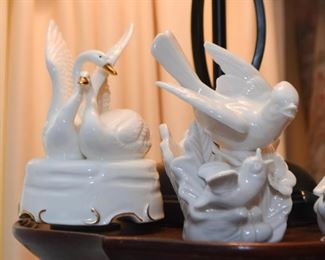 Swans Music Box, Bird Figurines