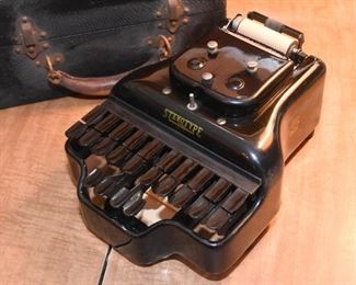 Vintage Stenotype Machine (with carry case)