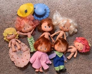 Vintage Toys - Strawberry Shortcake Dolls