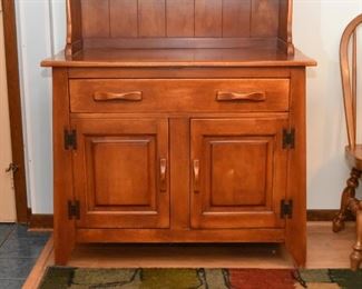 Shaker Style Cupboard / Buffet with Hutch