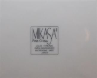Fine China - Mikasa, Threads Pattern 