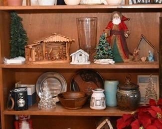 Christmas / Holiday Decor (Nativity, Santa Claus Figurines, Christmas Trees, Etc.)