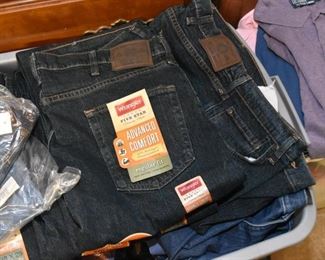 A Large Tub Full of Men's Jeans (most NEW)