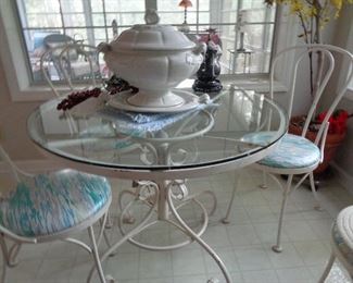 metal & glass table w/4 chairs