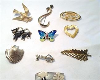 Vintage House pin by Lucinda