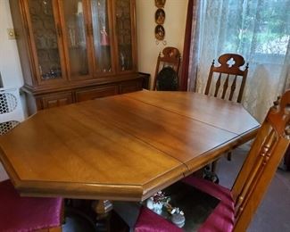 DINING ROOM TABLE
