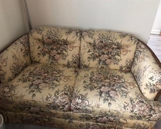 LOVESEAT LIVING ROOM