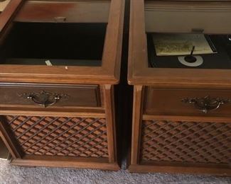 RECORD PLAYER STORAGE CABINET END TABLES
