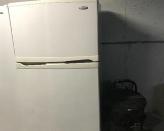 kenmore fridge like new