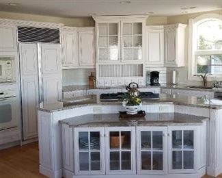 Decora kitchen cabinetry