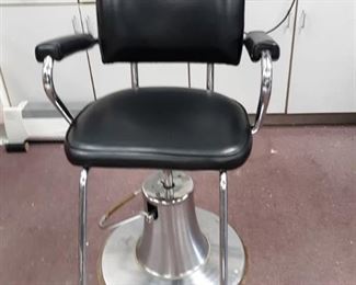 Black Vinyl Salon Chair