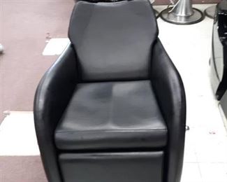 Shampoo Station with Chair and Sink