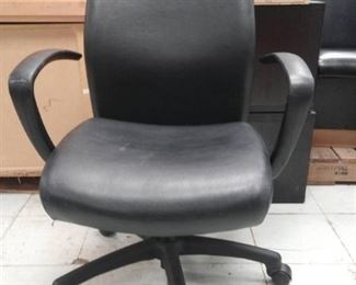 Vinyl Rolling Arm Chair
