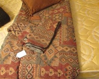 Detail of Queen Comforter Set